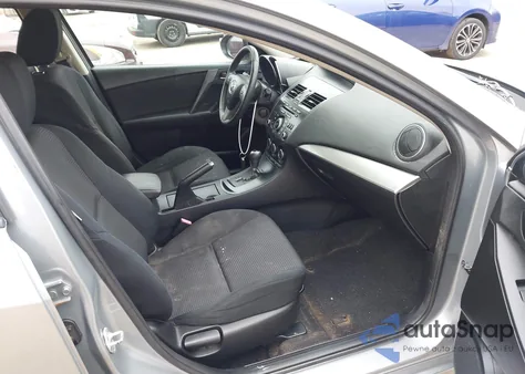 2013 Mazda Mazda3 I Touring z USA, uszkodzony, nr VIN JM1BL1VP1D1780375